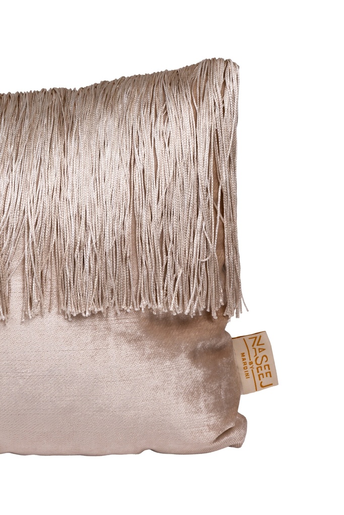 Madame Cushion (35*60)