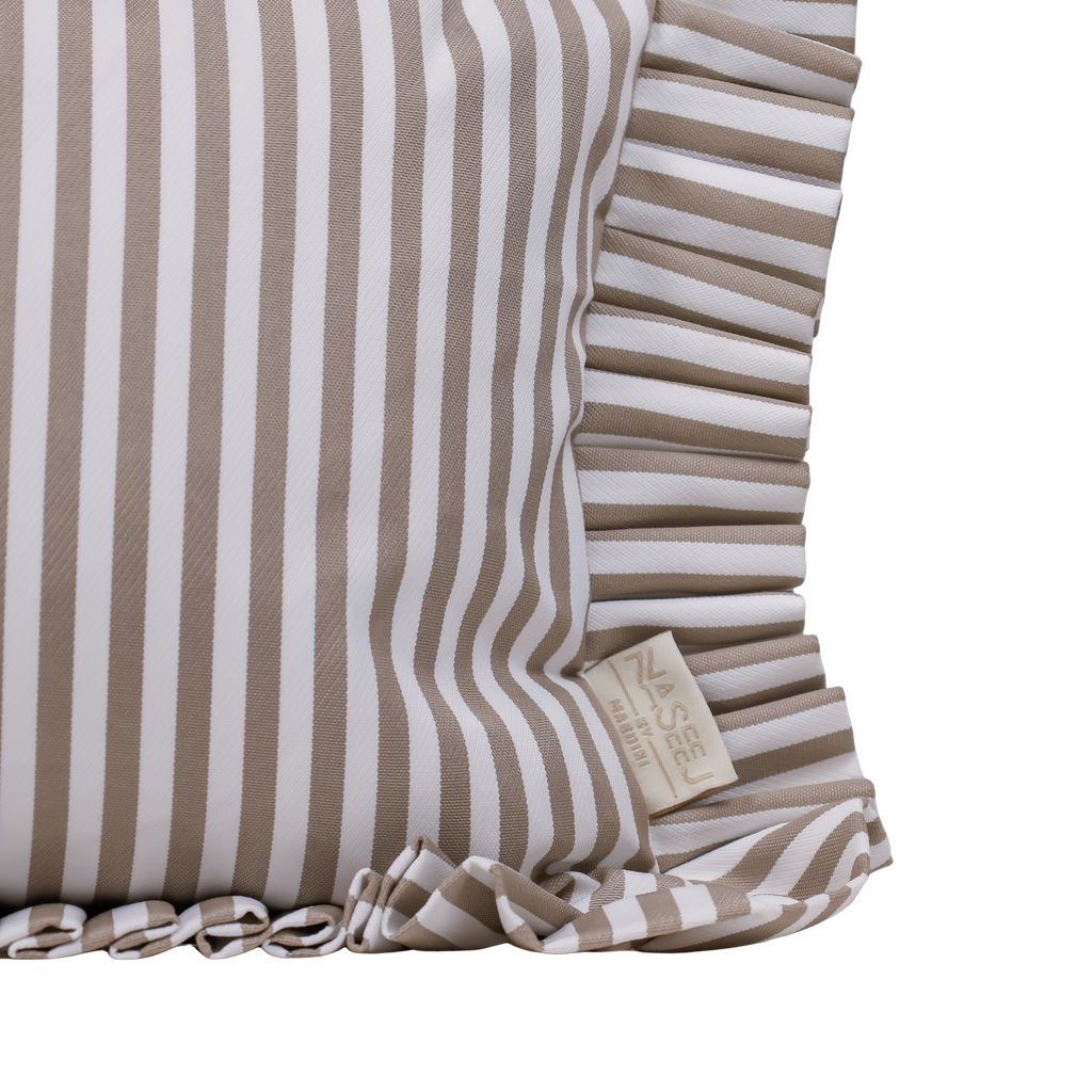 The Duchess Cushion ☀️☂️