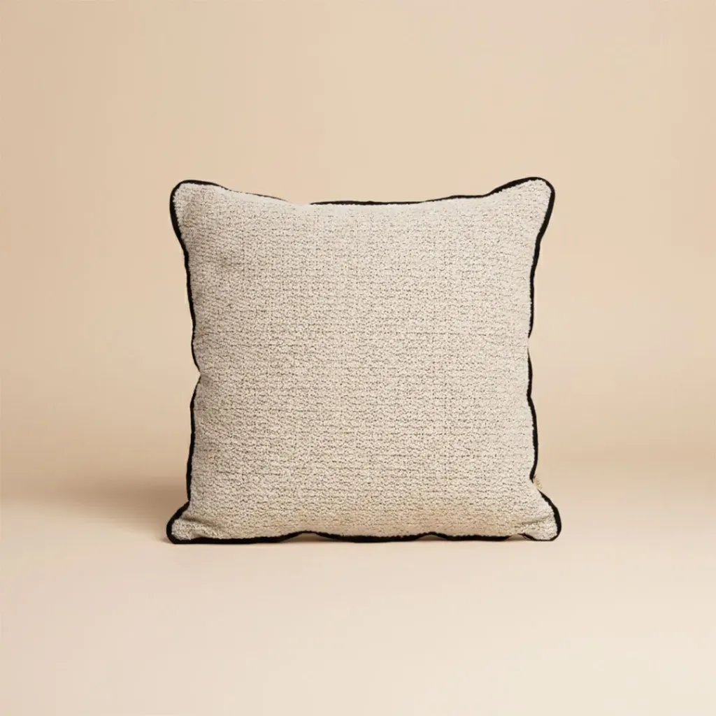 Ousha's Cushion Monochrome